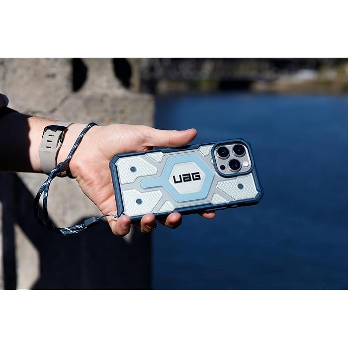 iPhone 16 Pro Max - Pathfinder - Clear Case - Magsafe - Ice - UAG