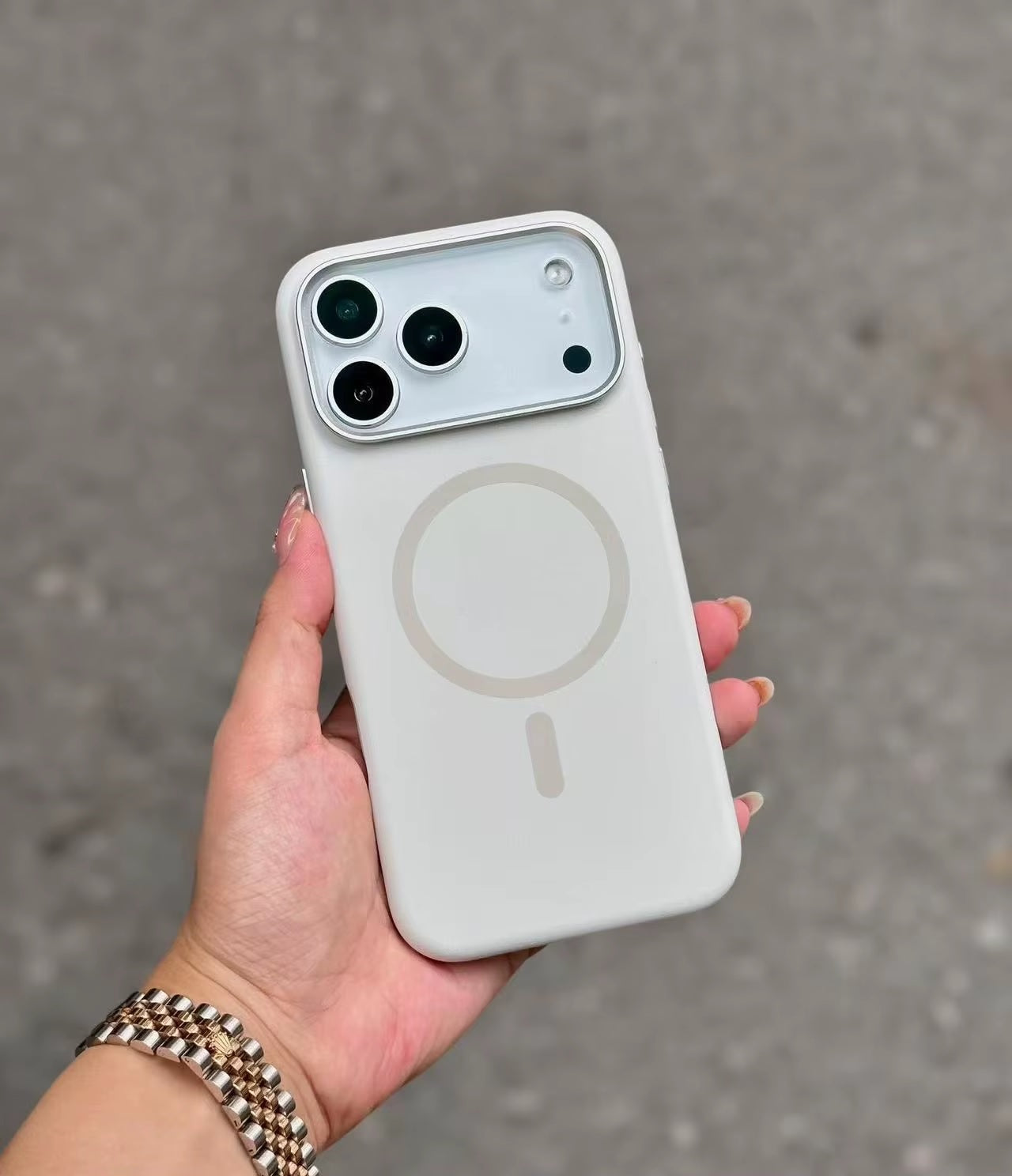 iPhone 17 Pro Max - Funda de Silicona Premium - MagSafe - Blanco Humo