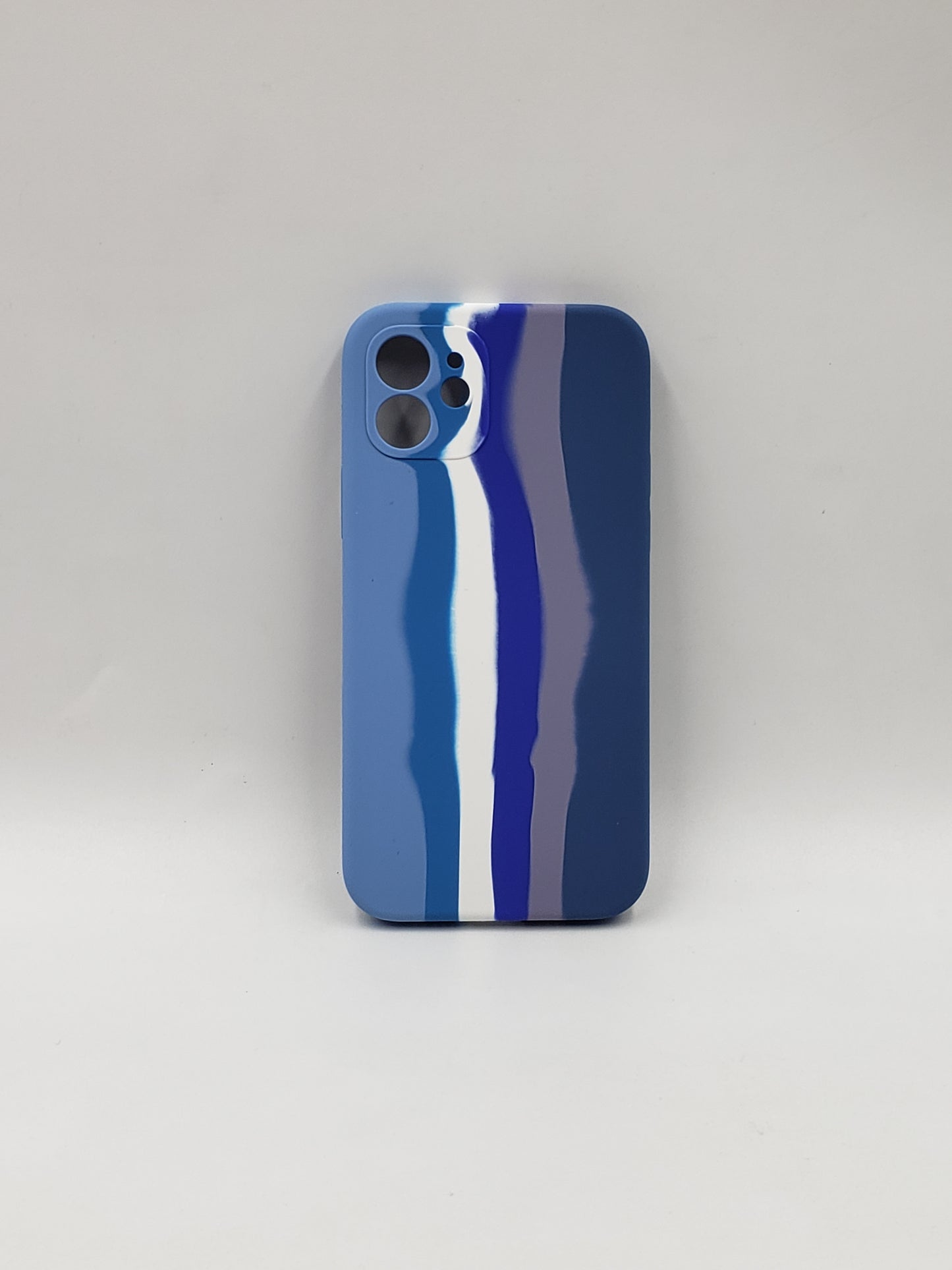 iPhone 12 - Silicone Cases - Arcoiris con protector de cámara