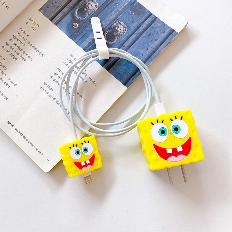 PROTECTOR 3D GOMA PARA ADAPTADOR APPLE 18W | 20W - BOB ESPONJA