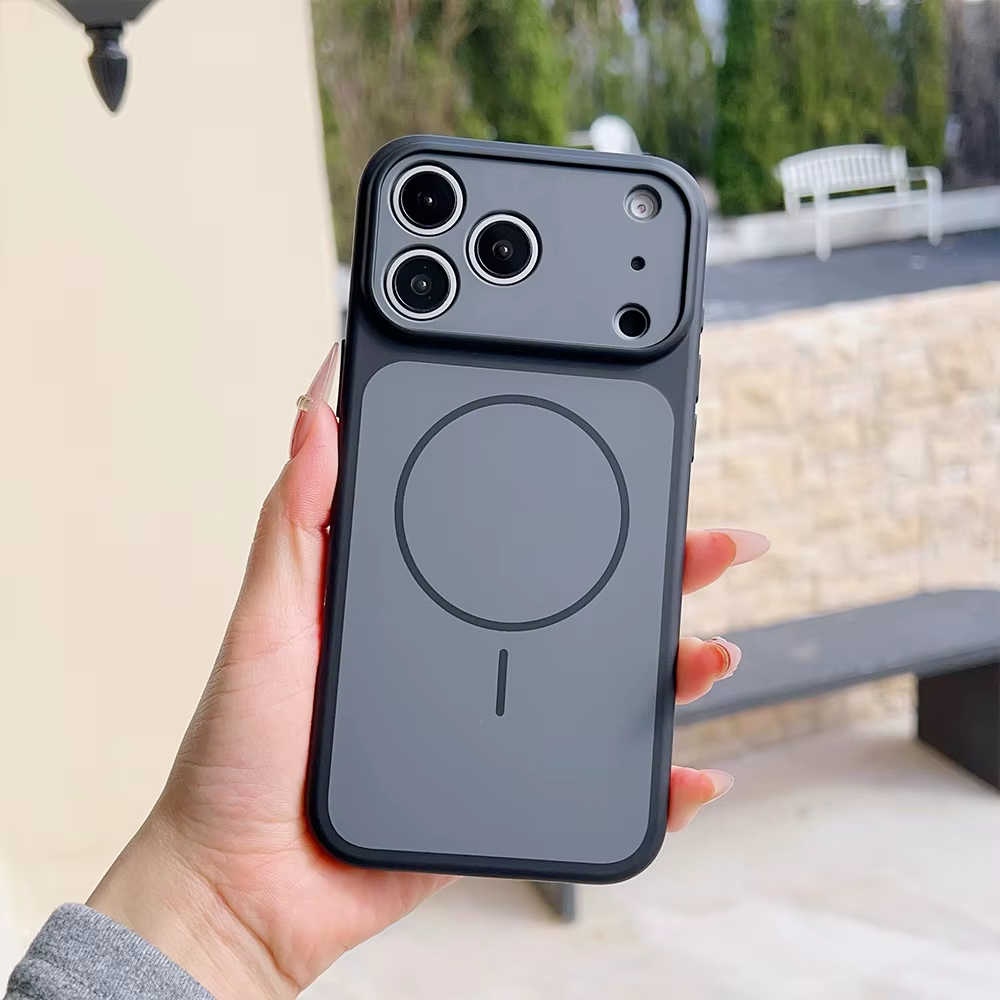 iPhone 17 Pro Max - Funda de Silicona Matte - MagSafe - Con Protector de Módulo