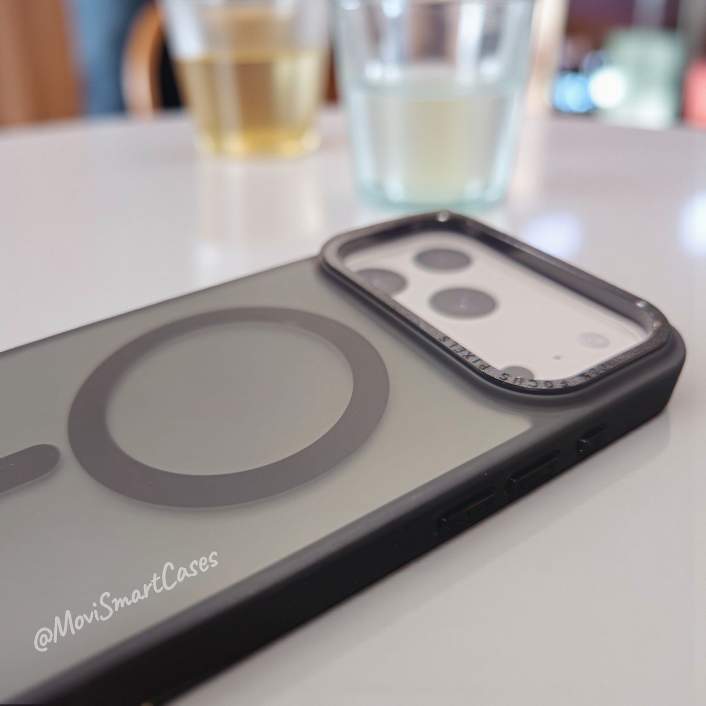 iPhone 17 Pro Max - Funda Luxury Matte - MagSafe - Negro