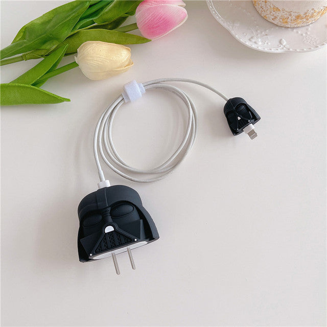 PROTECTOR 3D GOMA PARA ADAPTADOR APPLE 18W | 20W - DARTH VADER